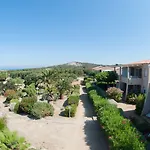Residence Pierre & Vacances Arinella * לומיו
