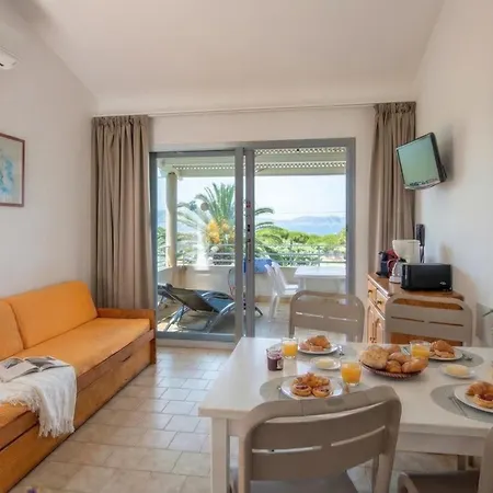 Residence Pierre & Vacances Arinella Apartment