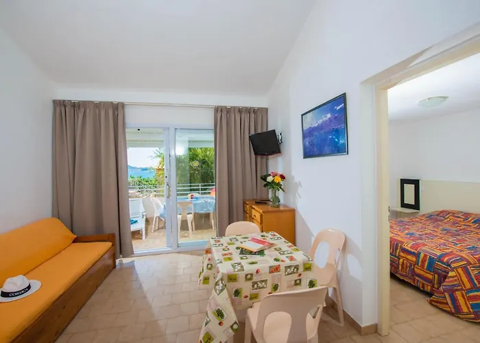 Arinella * לומיו