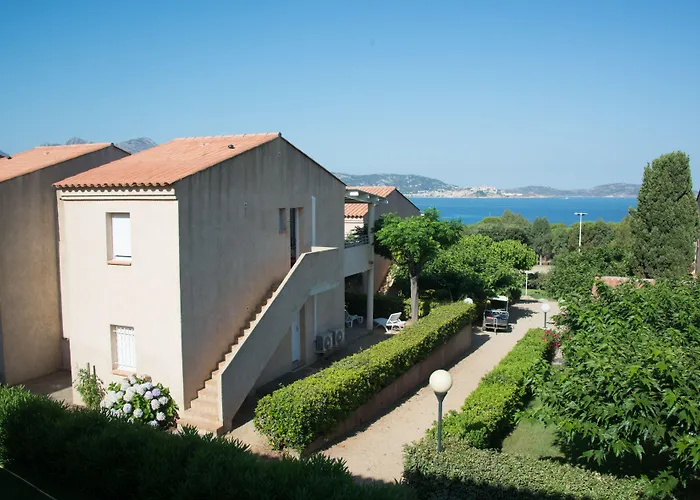 Residence Pierre & Vacances Arinella * Lumio (Corsica)